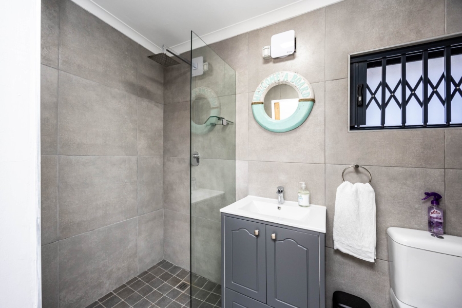 7 Bedroom Property for Sale in Cintsa East Eastern Cape